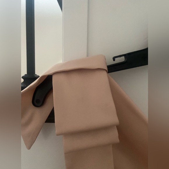 Antonio Melani peach/nude colored knee length wedding/ cocktail/ dress sz 8. - Picture 4 of 14